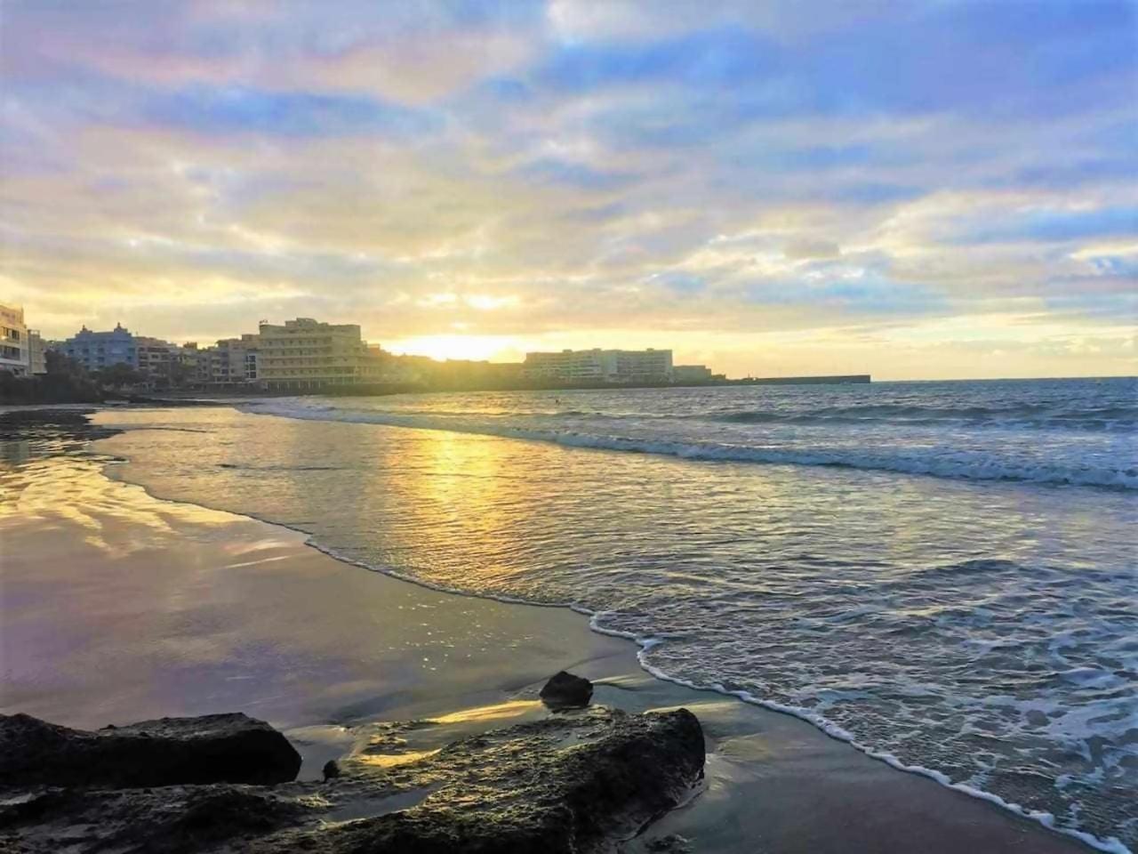 Rentenerife El Medano Beach Life Exterior foto